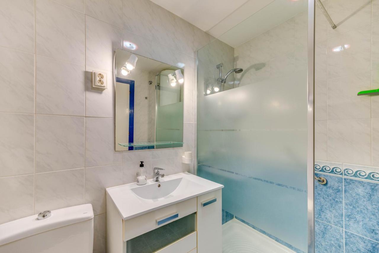 Homeforguest Bright Studio In La Carihuela Near The Beach Torremolinos Esterno foto