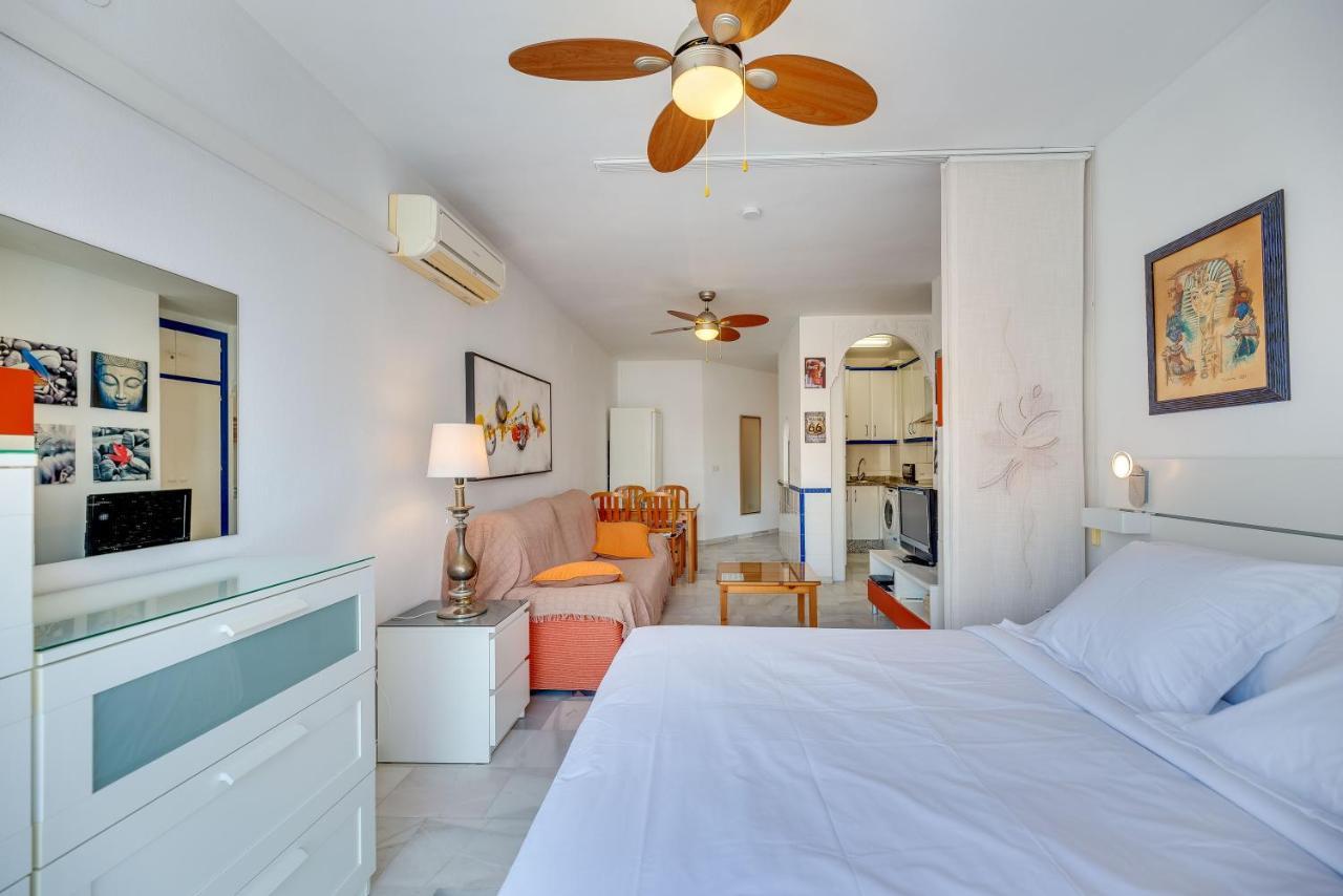 Homeforguest Bright Studio In La Carihuela Near The Beach Torremolinos Esterno foto