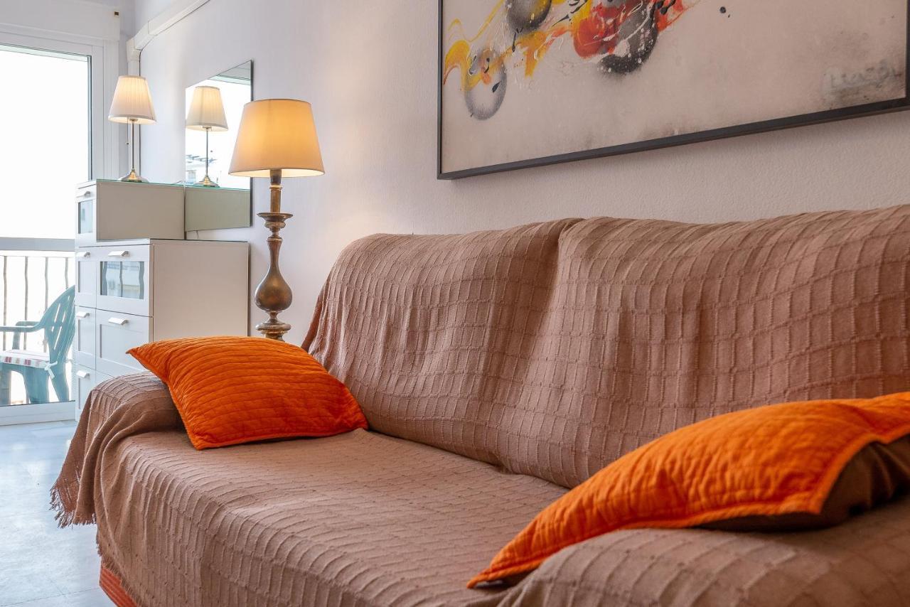 Homeforguest Bright Studio In La Carihuela Near The Beach Torremolinos Esterno foto